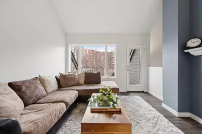 2867 Kenwood Isles Drive, Minneapolis, MN 55408 - Photo 9