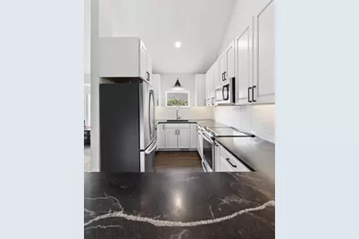 2867 Kenwood Isles Drive, Minneapolis, MN 55408 - Photo 17