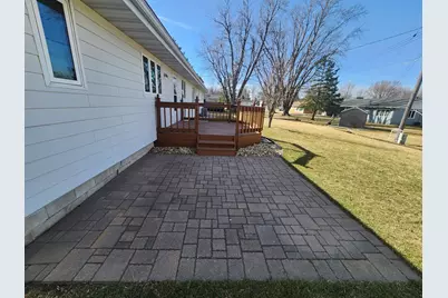 1108 5th Avenue SW, Pipestone, MN 56164 - Photo 7