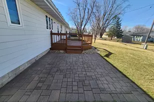 1108 5th Ave SW, Pipestone, MN 56164 - Photo 7