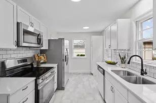 943 Scheffer Ave, Saint Paul, MN 55102 - Photo 3