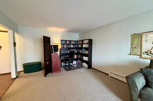 10750 Rockford Rd, Plymouth, MN 55442 - Photo 7