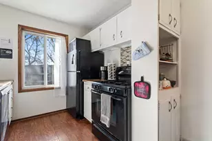 10750 Rockford Rd, Plymouth, MN 55442 - Photo 7