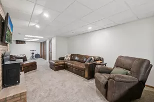 2820 Washta Bay Rd, Chanhassen, MN 55331 - Photo 25