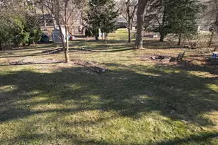 2820 Washta Bay Rd, Chanhassen, MN 55331 - Photo 41