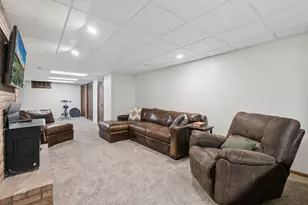 2820 Washta Bay Rd, Chanhassen, MN 55331 - Photo 23