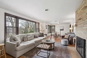 2820 Washta Bay Rd, Chanhassen, MN 55331 - Photo 5