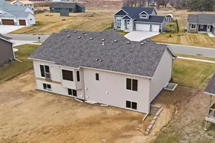 1306 18th St NE, Austin, MN 55912 - Photo 45