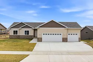 1306 18th St NE, Austin, MN 55912 - Photo 41