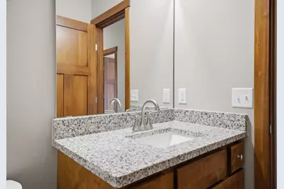 1306 18th Street NE, Austin, MN 55912 - Photo 35