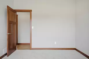 1306 18th St NE, Austin, MN 55912 - Photo 21