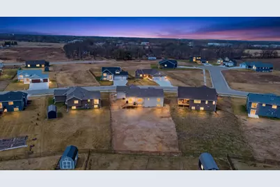 1306 18th Street NE, Austin, MN 55912 - Photo 49