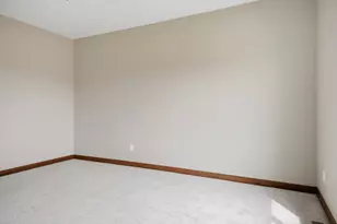 1306 18th St NE, Austin, MN 55912 - Photo 27