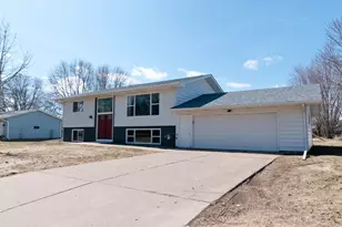 932 Yorkshire Ave, Rice Lake, WI 54868 - Photo 3