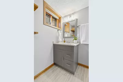 711 Benton Street, Anoka, MN 55303 - Photo 33