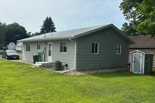 712 Logan Ave, Jackson, MN 56143 - Photo 7