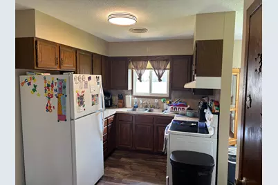 712 Logan Avenue, Jackson, MN 56143 - Photo 3