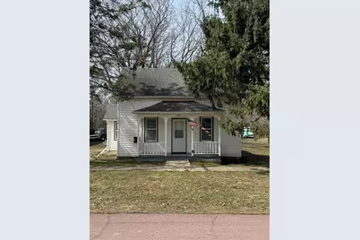 421 Webster Street N, Kasota, MN 56050 - Photo 1