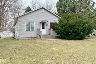 313 8th St, Brewster, MN 56119 - Photo 3