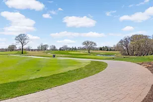 12693 College View Dr, Eden Prairie, MN 55347 - Photo 23