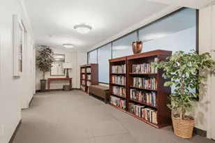 66 9th St E, Saint Paul, MN 55101 - Photo 31