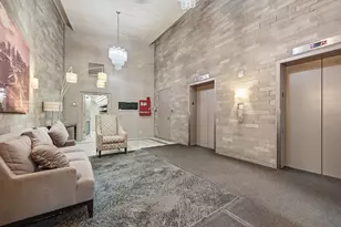 66 9th St E, Saint Paul, MN 55101 - Photo 3