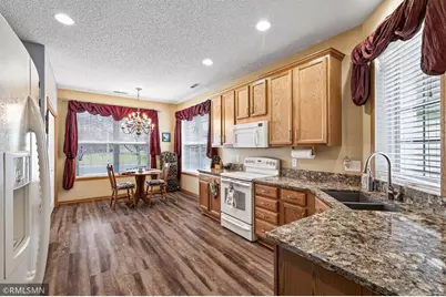 15739 Farnham Avenue N, Hugo, MN 55038 - Photo 11