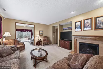 15739 Farnham Avenue N, Hugo, MN 55038 - Photo 5