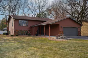 2043 W Highview Dr, Sauk Rapids, MN 56379 - Photo 1