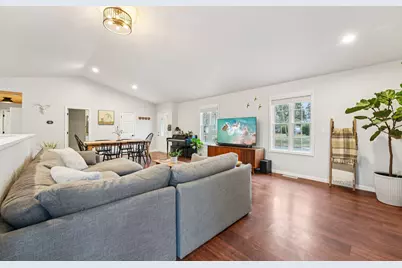 719 Monroe Street N, Hudson, WI 54016 - Photo 11