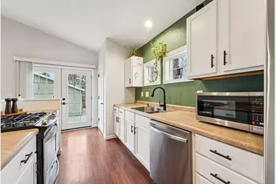 719 Monroe Street N, Hudson, WI 54016 - Photo 17