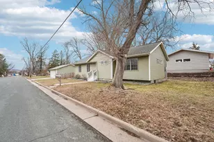 719 Monroe St N, Hudson, WI 54016 - Photo 3