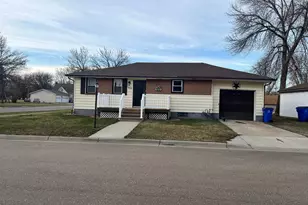 288 Locust St, Dawson, MN 56232 - Photo 3