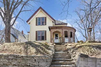 345 Maple Street, Saint Paul, MN 55106 - Photo 1