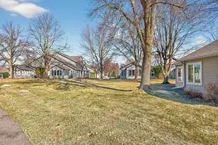 2562 Manitou Ln, White Bear Lake, MN 55110 - Photo 21