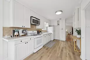 3918 Washburn Ave N, Minneapolis, MN 55412 - Photo 11