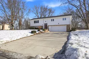 8671 Red Oak Dr, Eden Prairie, MN 55347 - Photo 29