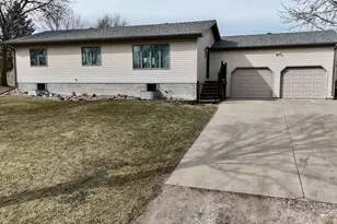 828 W Birch Ave, Fergus Falls, MN 56537 - Photo 55