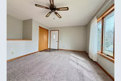 828 W Birch Avenue, Fergus Falls, MN 56537 - Photo 9