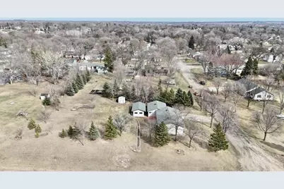 828 W Birch Avenue, Fergus Falls, MN 56537 - Photo 61