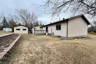 828 W Birch Ave, Fergus Falls, MN 56537 - Photo 47