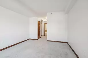 317 Groveland Ave, Minneapolis, MN 55403 - Photo 11