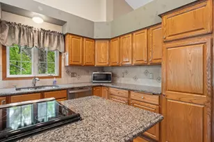 12783 Falcon Dr, Apple Valley, MN 55124 - Photo 15