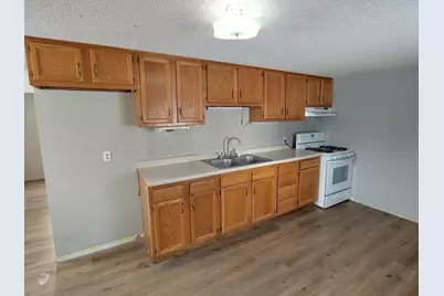 218 Front Street W, Hitterdal, MN 56552 - Photo 3
