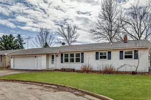 308 Russell Ct, Woodville, WI 54028 - Photo 3