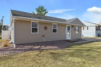 1220 Green Street, Onalaska, WI 54650 - Photo 1
