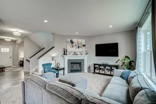 2046 Highland Cir, Hudson, WI 54016 - Photo 5