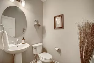 2046 Highland Cir, Hudson, WI 54016 - Photo 11