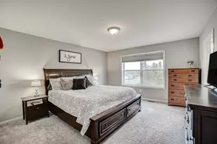 2046 Highland Cir, Hudson, WI 54016 - Photo 13