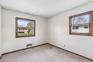 11045 Stanley Curve, Bloomington, MN 55437 - Photo 21